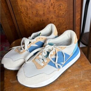 New Balance 237 White and Blue Sneakers
